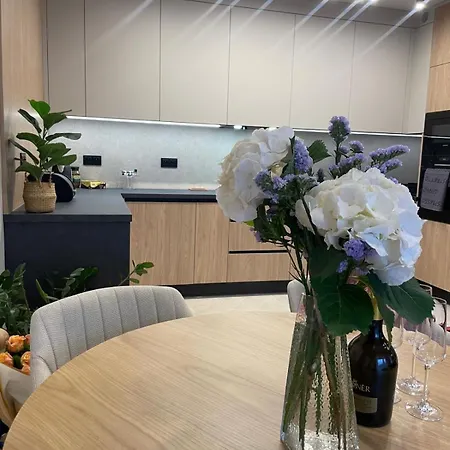 Apartment Mm